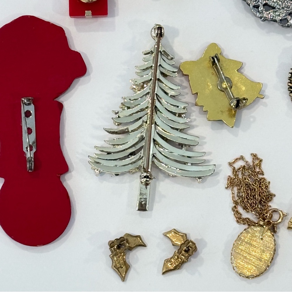 Vintage Christmas Jewelry Lot Avon Eisenburg Ice Candy Cane Brooch Rhinestone - Picture 15 of 16